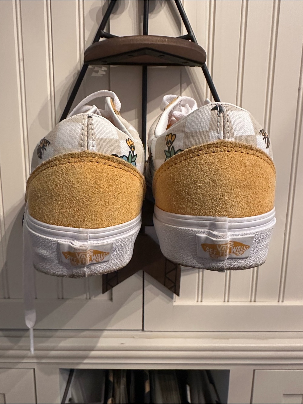 Vans Old Skool Garden Check Yellow Suede Floral Bee Sneakers Size US Women 9 - Picture 5 of 8